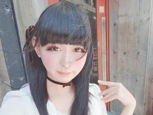 Foto Viral Sosok Wanita Muda Jepang bak Anak Sekolahan Ternyata Pria