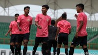 Latihan ini digelar di Stadion Wibawa Mukti, Cikarang, Bekasi, Senin (13/1/2020).