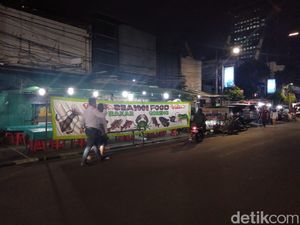 Ketua DPRD DKI Minta Trotoar Sabang Tak Ditempati PKL Usai Direvitalisasi Ketua DPRD DKI Minta Trotoar Sabang Tak Ditempati PKL Usai Direvitalisasi