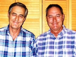 7 Kisah Anak Kembar yang Bertemu Lagi Setelah Terpisah Puluhan Tahun