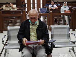 Kivlan Zen Merasa Dikriminalisasi di Kasus Senpi