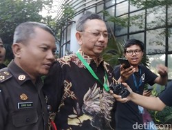 Diperiksa Kejagung 2 Kali, Eks Dirut Jiwasraya Hendrisman Bungkam