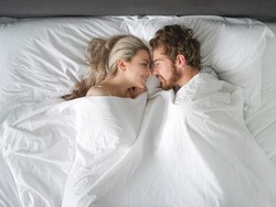 4 Tips Atasi Grogi Saat Akan Menjalani Seks Malam Pertama