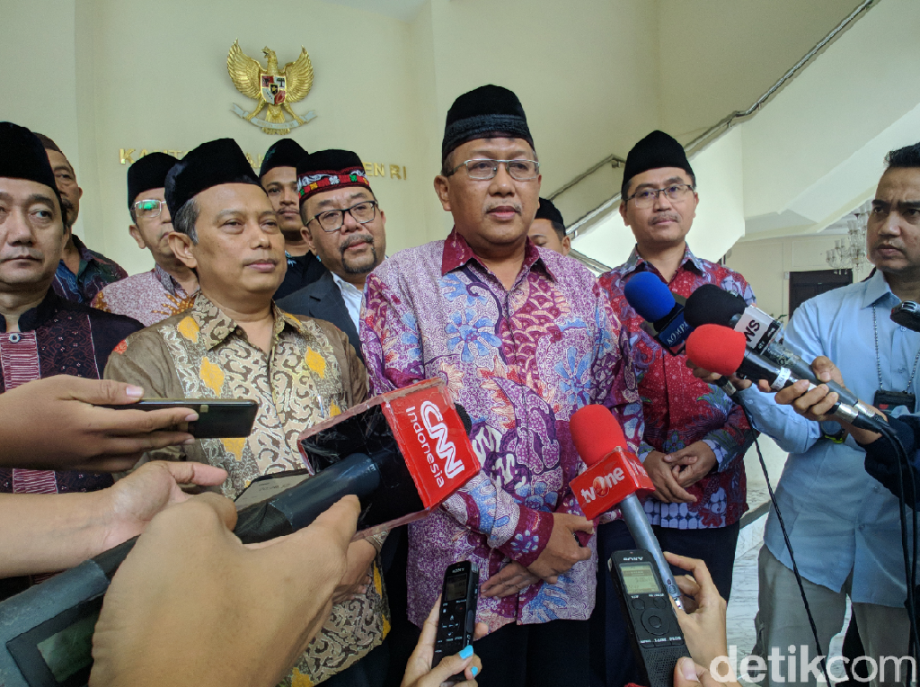 Temui Maruf, Ikatan Khatib DMI Bahas Komitmen Kebangsaan saat Khotbah Temui Maruf, Ikatan Khatib DMI Bahas Komitmen Kebangsaan saat Khotbah