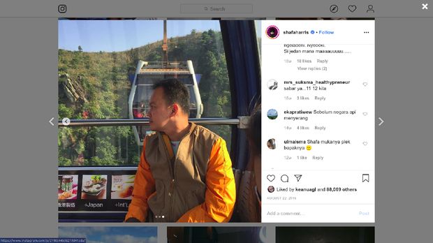 Shafa unggah foto berlibur dengan ayahnya. 
