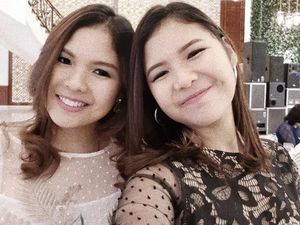 Foto Bareng, Adik Kembar Raditya Dika Bikin Netizen Salfok