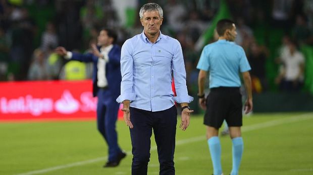 Quique Setien dipilih menjadi pelatih baru Barcelona menggantikan Ernesto Valverde.