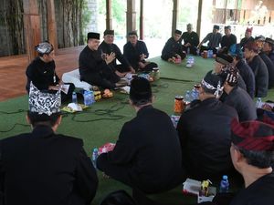 Pesan Bupati Anas untuk Kasek SMP se-Banyuwangi: Harus Inovatif Pesan Bupati Anas untuk Kasek SMP se-Banyuwangi: Harus Inovatif