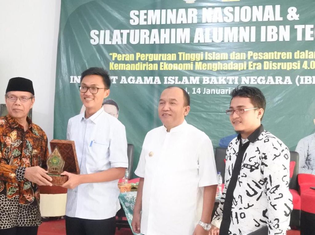Pemuda Lebih Tertarik Tinggal di Kota, Stafsus Presiden Bicara Ketimpangan Pemuda Lebih Tertarik Tinggal di Kota, Stafsus Presiden Bicara Ketimpangan