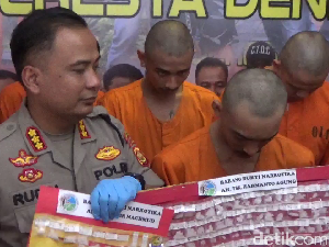 Polisi Tangkap 4 Remaja Kurir Ekstasi-Sabu di Denpasar