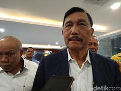 Luhut Tinjau Izin Pembuangan Limbah Tambang ke Laut