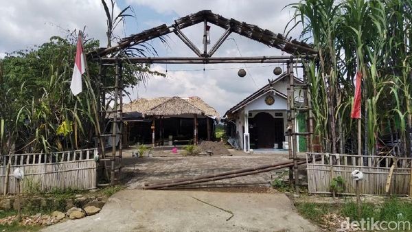 Ini Rumah Kontrakan Raja Keraton Agung Sejagat