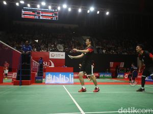 Ahsan/Hendra Jatuh Bangun demi Tiket 16 Besar Daihatsu Indonesia Masters
