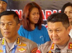 Ekspresi Ratu Keraton Agung Sejagat Saat Berbaju Tahanan