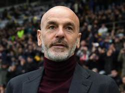 Masih Positif Corona, Pioli Pantau Latihan Milan Pakai Drone