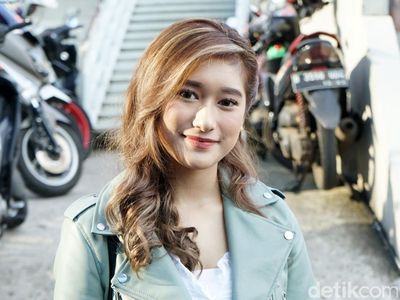 Potret Amanda Caesa, Putri Parto yang Dijodohkan dengan Rizky Febian