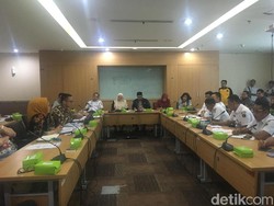 Pemilik Toko di Jalan Sabang Datangi DPRD DKI, Protes Revitalisasi Trotoar