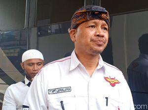Diperiksa Propam, Pelapor Serahkan Bukti dan Jelaskan Isu Pemerasan Rp 1 M Diperiksa Propam, Pelapor Serahkan Bukti dan Jelaskan Isu Pemerasan Rp 1 M