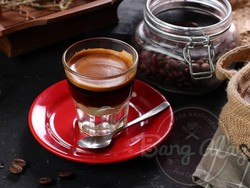 5 Cara Manfaatkan Sisa Seduhan Air Kopi