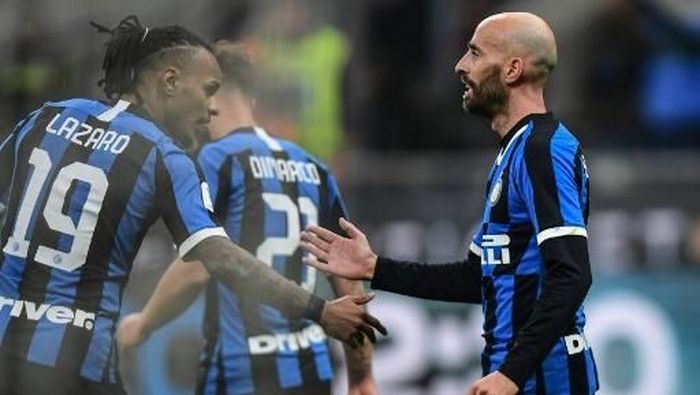 Borja Valero menilai kunci Inter Milan mengalahkan Cagliari 4-1 adalah keberhasilan mereka melupakan hasil imbang dari Atalanta (Foto: Miguel MEDINA / AFP) Borja Valero menilai kunci Inter Milan mengalahkan Cagliari 4-1 adalah keberhasilan mereka melupakan hasil imbang dari Atalanta (Foto: Miguel MEDINA / AFP)
