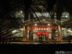 Ancaman Corona buat Sektor Ritel: PHK Sampai Tutup Toko