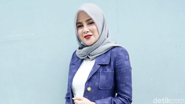 Bukan Tak Laku, Olla Ramlan Kini Selektif Memilih Kerjaan