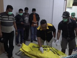 Jasad Pria Bergelang PSS Sleman Ditemukan di Alas Purwo Dijemput Keluarga