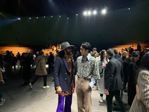 Adu Gaya Stylish Kai EXO yang Eksis Bareng Jared Leto di Milan Fashion Week Adu Gaya Stylish Kai EXO yang Eksis Bareng Jared Leto di Milan Fashion Week