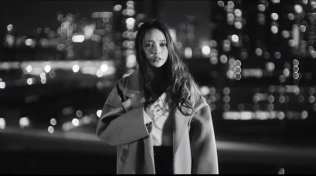 Goo Hara dalam video musik Hello