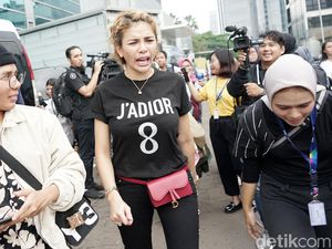 Hai Kalian yang Tertawa, Dengar Nih Ucapan Sahabat Nikita Mirzani Hai Kalian yang Tertawa, Dengar Nih Ucapan Sahabat Nikita Mirzani