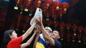 Serba-serbi Persiapan Imlek di Seluruh Indonesia