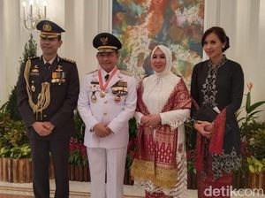 Khofifah Beri Selamat Mendagri Atas Penghargaan Darjah Utama Bakti Cemerlang