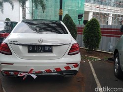 Video Mobil Sitaan Kasus Jiwasraya Mejeng di Kejaksaan Agung