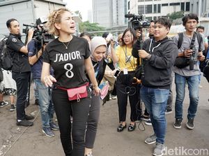 Kemarin Berantem, Nikita Mirzani dan Uya Kuya Kini Saling Sayang