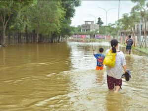 Masih Jauh... Masih Jauh...