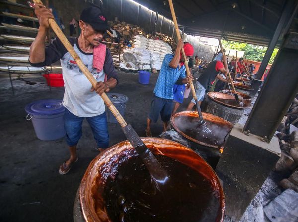 Permintaan Dodol Meningkat Jelang Perayaan Imlek