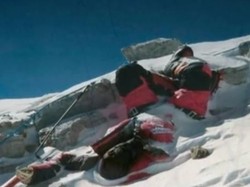 Mayat-mayat yang Berserakan di Everest