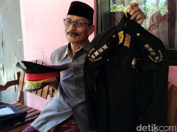 Begini Penampakan Seragam Keraton Agung Sejagat