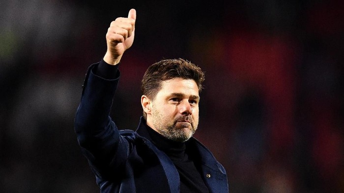 BELGRADE, SERBIA - NOVEMBER 06: Mauricio Pochettino, Manager of Tottenham Hotspur shows his appreciation to the fans after the UEFA Champions League group B match between Crvena Zvezda and Tottenham Hotspur at Rajko Mitic Stadium on November 06, 2019 in Belgrade, Serbia. (Photo by Justin Setterfield/Getty Images)