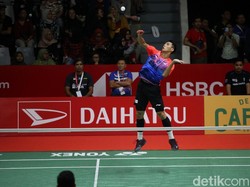 Main Hampir Tengah Malam, Jonatan Senang Masih Didukung Suporter