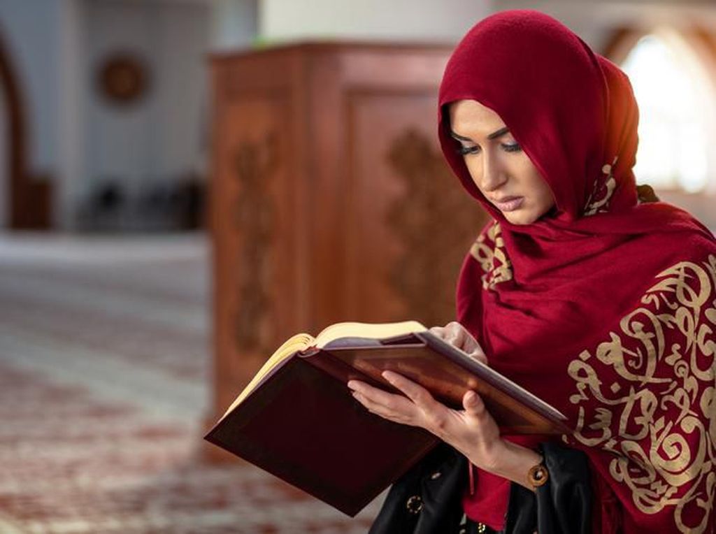 Surat Maryam: Kandungan, Makna dan Keutamaannya Surat Maryam: Kandungan, Makna dan Keutamaannya