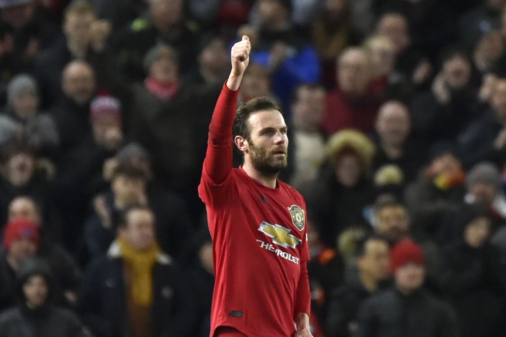 Manchester United lolos lolos ke babak keempat Piala FA usai menang 1-0 atas Wolverhampton Wanderers. Juan Mata jadi penentu lewat gol tunggalnya.