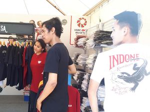 Yuk Mampir, Jonatan Christie Buka Lapak Clothing Line di Indonesia Masters