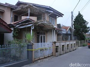 Ini Rumah Kosong yang Bikin Geger Karena Ada Kerangka Manusia Ini Rumah Kosong yang Bikin Geger Karena Ada Kerangka Manusia