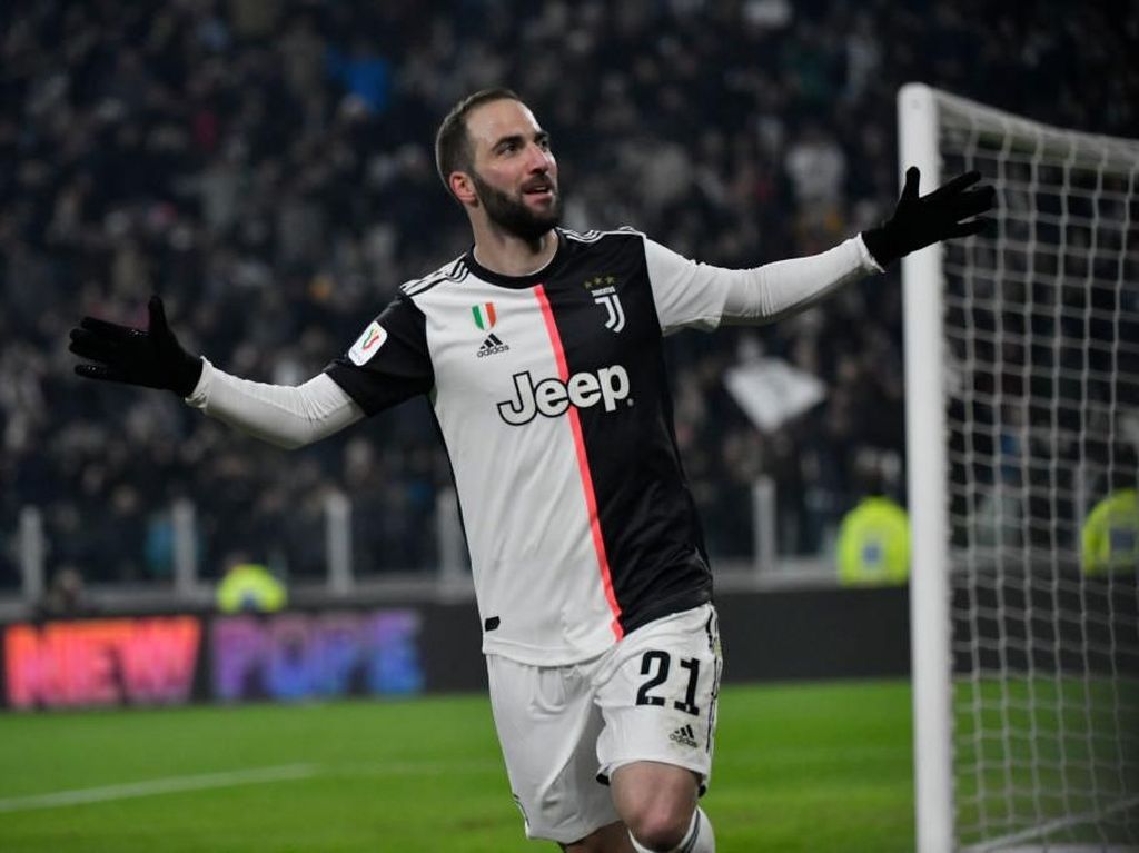 Gonzalo Higuain Diragukan Tampil Lawan Milan Gonzalo Higuain Diragukan Tampil Lawan Milan