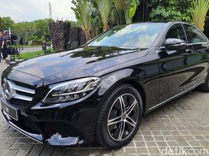 Mercedes-Benz Hati-hati Respons Harmonisasi Pajak Sedan