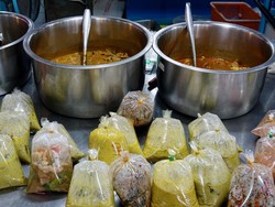 Anak Kos Sering Beli Makan Pakai Plastik? Dosen UM Surabaya Ingatkan Hal Ini