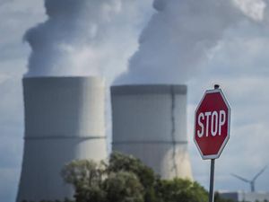 Dulu Dianggap Limbah, Abu Batu Bara Kini Bisa Jadi bahan Baku Industri Dulu Dianggap Limbah, Abu Batu Bara Kini Bisa Jadi bahan Baku Industri