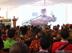 Bupati Anas Ajak Kepala Sekolah dan Guru Mendidik Dengan Koneksi Batin