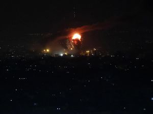 Potret Serangan Udara Israel di Jalur Gaza